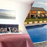 Kameralnie W Jantarze, Basen Z Podgrzewana Woda Accommodatie bij particulieren *