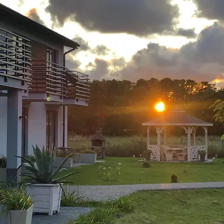 Pokoje Goscinne Kameralnie, Basen Z Podgrzewana Woda