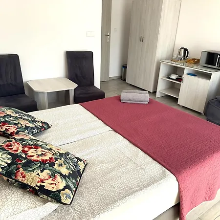 Pokoje Goscinne Kameralnie, Basen Z Podgrzewana Woda, Sniadania W Cenie ג'אנטאר