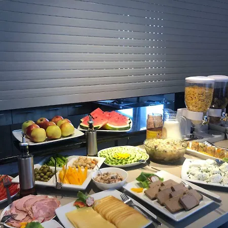 Pokoje Goscinne Kameralnie, Basen Z Podgrzewana Woda, Sniadania W Cenie