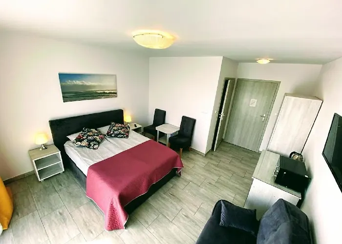 Pokoje Goscinne Kameralnie, Basen Z Podgrzewana Woda Δωμάτια σε οικογενειακή κατοικία *