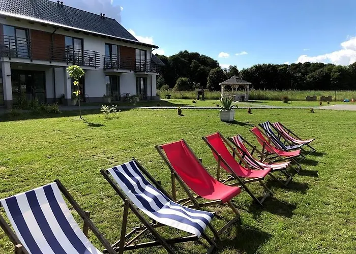 Pokoje Goscinne Kameralnie, Basen Z Podgrzewana Woda Jantar