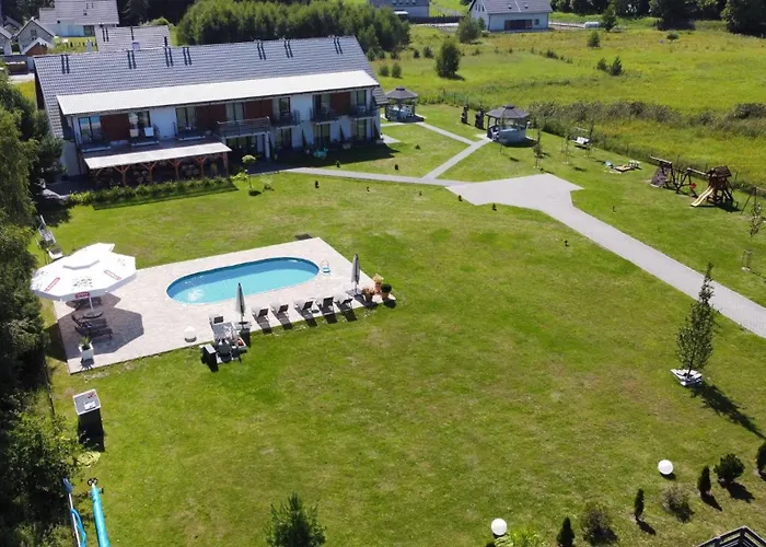 Δωμάτια σε οικογενειακή κατοικία Pokoje Goscinne Kameralnie, Basen Z Podgrzewana Woda Jantar