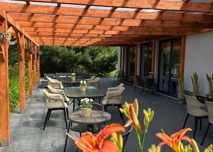 Pokoje Goscinne Kameralnie, Basen Z Podgrzewana Woda