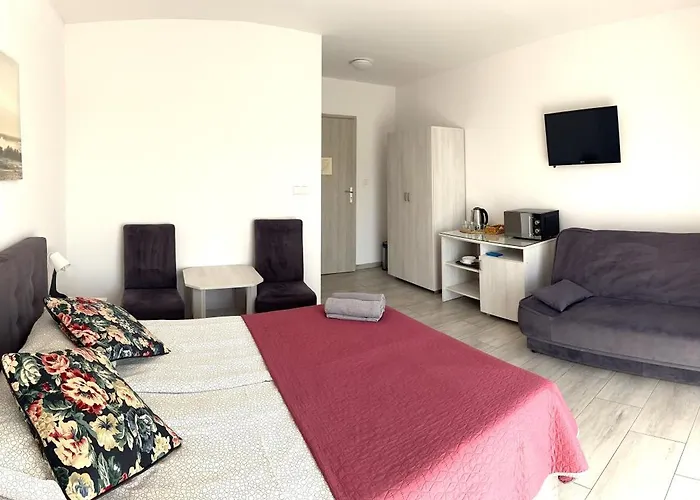 Δωμάτια σε οικογενειακή κατοικία Pokoje Goscinne Kameralnie, Basen Z Podgrzewana Woda