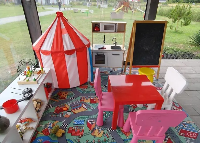 Δωμάτια σε οικογενειακή κατοικία Pokoje Goscinne Kameralnie, Basen Z Podgrzewana Woda *