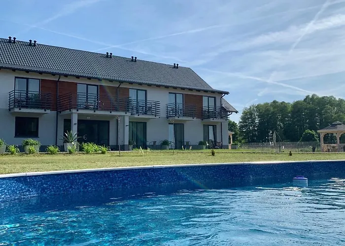 Δωμάτια σε οικογενειακή κατοικία Pokoje Goscinne Kameralnie, Basen Z Podgrzewana Woda *